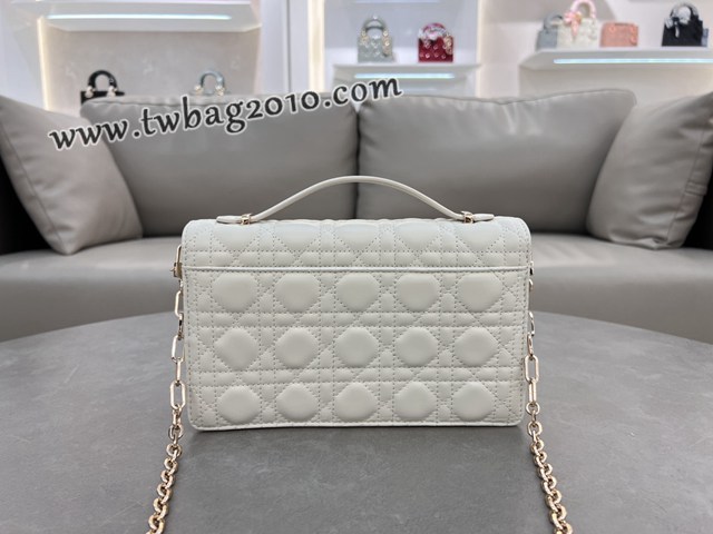 Dior专柜2024新款迪奥高仿原单黑色漆皮革藤格纹Miss肩背斜挎手提包 djfk1331